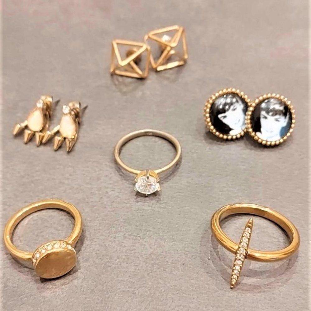A Collection of Beautiful Gold (Costume Jewellery) Rings and Earrings from Blue